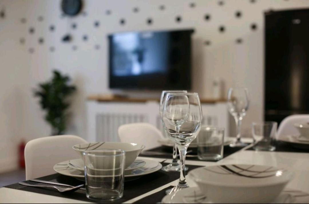 Heart Of Margate Apartment Bagian luar foto